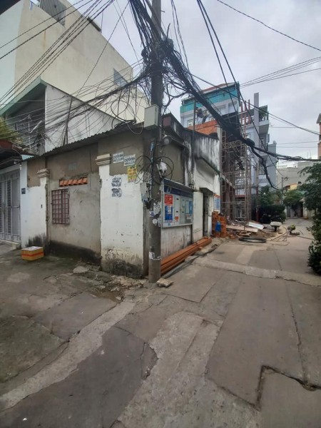 Chỉ nhỉnh 4TỶ có ngay hẻm xe hơi quay đầu, Q.TÂN BÌNH.
