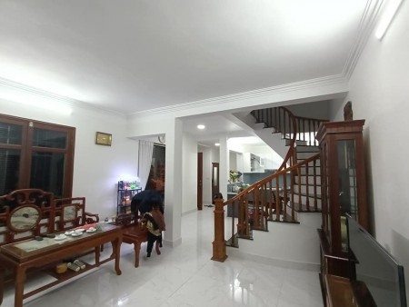Rộng rãi thênh thang 50m2*3T Bạch Mai chỉ nhỉnh 2 tỷ