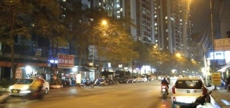 Nhà đẹp ở luôn, Khương Đình 40 mét, 4 tầng, để lại nội thất. Giá 3.9 tỷ