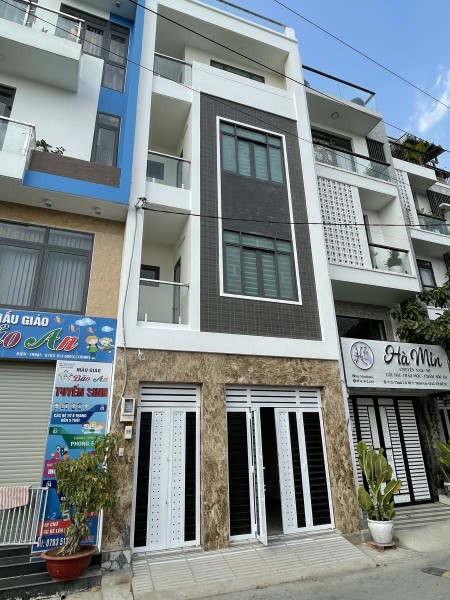 Phòng Căn Hộ Dịch Vụ 25m2 giá rẻ 2 triệu 900 ngàn