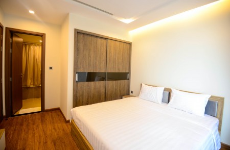 Cho thuê Golden Park – Dương Đình Nghệ mới bàn dao, 2N, FULl, view thoáng, giá chỉ 12tr/th