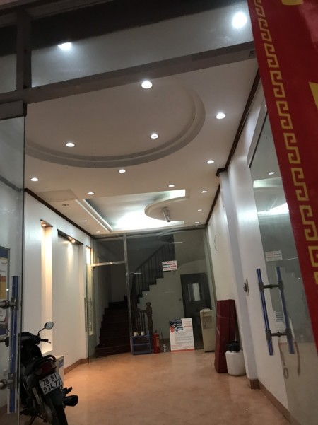 Cần bán nhà Nguyễn Khang, ngõ thông, 5 tầng, 46m2 giá 4,3 tỷ