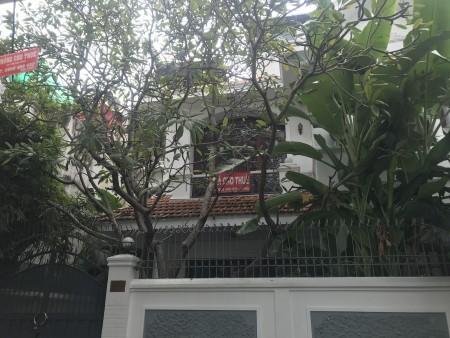 Cho Thuê Biệt Thự Nguyễn Văn Thương (D1), P25, Q.Bình Thạnh, DT: 9X18m, 2 lầu.