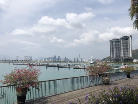Đi đến slide 2