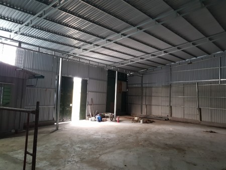 Cho thuê 220m kho, xưởng Quang Tiến Đại Mỗ, có VP sạch sẽ, có thể ở lại