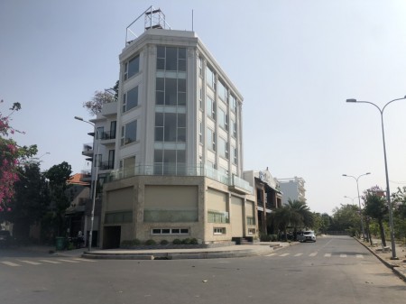Cho thuê nhà góc 2 Mặt Tiền số 43 đường số 38 ,P Bình An ,Quận 2.view lanmank81 .