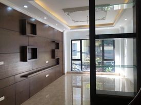 Bán nhà Quận Thanh Xuân, DT rộng, Phân lô, Ô tô vào nhà, KD VP nhỉnh 10 tỷ. Lh 0902229291.