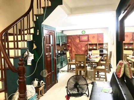 BÁN NHÀ 33M NGUYỄN VĂN CỪ, 5T. MỚI KÍNH KONG XÁCH VALI VỀ Ở NGAY. GIÁ 3,35 TỈ