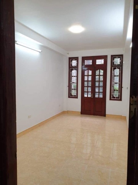 NHÀ ĐẸP VÕ CHÍ CÔNG, GIAO THÔNG THUẬN TIỆN, BA GÁC, 40M2-5T, GIÁ 3.5 TỶ
