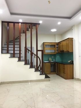 SIÊU HIẾM, BÁN NHÀ KIM GIANG, PHÂN LÔ, Ô TÔ ĐỖ, DT 35m2,5 tầng, MT 4.5m giá 2.7 tỷ