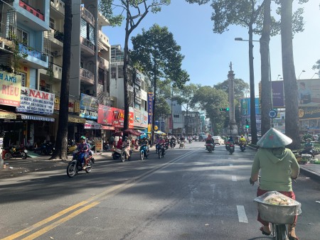 Cho thuê đất trống 504m2 MT đường Nguyễn Chí Thanh, Q10.