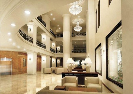 Bán khách sạn 182m2 mặt tiền Phó Đức Chính hướng Đông bắc