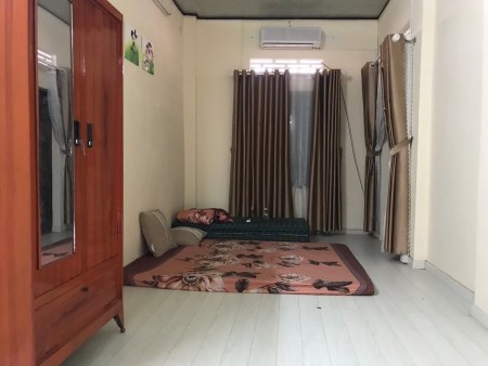 Bán nhà trung tâm phố : 32/3 quang trung - nha trang giá siêu rẻ