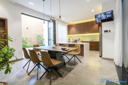 Bán nhà hẻm VP đường Lê Văn Sỹ, Phường 13, Quận 3. DT: 7m x15m, nhà 2 lầu, giá bán 14 tỷ TL