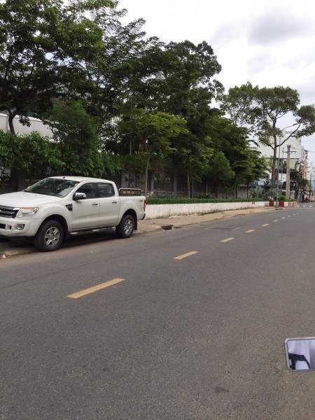 Nhà đôi (8x22.5)đúc 4 tấm MT Mai Xuân Thưởng gần Chợ Lớn