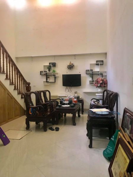 BÁN NHÀ 5 TẦNG CẦU GIẤY, NHÀ KIÊN CỐ, DÂN TRÍ CAO, AN SINH ĐỈNH, CHỈ 4.6 TỶ