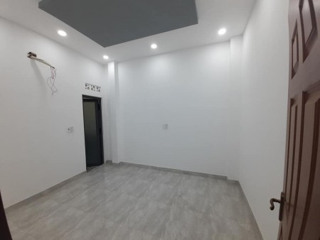 Hẻm kinh doanh- 56m2, 4 tầng BTCT, 4PN nhà cực đẹp F4,Q. Tân Bình giá chỉ 8 tỷ rưỡi.
