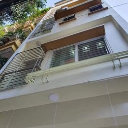 BÁN GẤP NHÀ YÊN HÒA- CẦU GIẤY, NỞ HẬU, BÃI ĐỖ Ô TÔ, 55m2x4TẦNG, MẶT TIỀN: 4,9m.