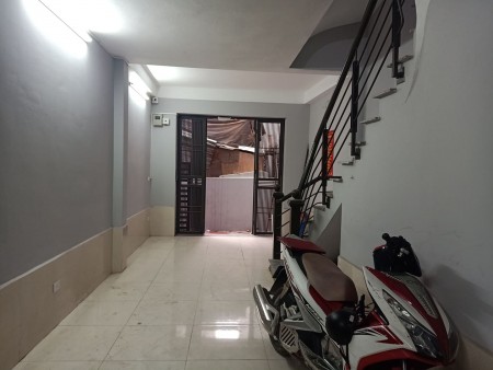Bán gấp nhà trọ Triều Khúc 6 tầng 46m2 10 phòng full đồ giá chỉ 5,4 tỷ