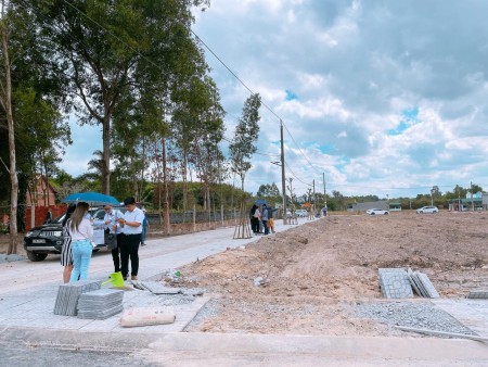 Bán lỗ lại lô đất 237 m2, gần TĐC Tân phước
