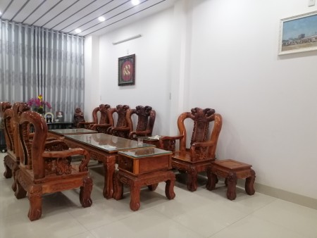 Cần bán nhà 1 trệt 2 lầu hẽm 6m đường Lê Hồng Phong Nha Trang