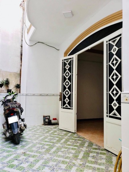 Nhà Quận 10 dt 58m2, 3 Tầng giá chỉ 5 tỷ 5