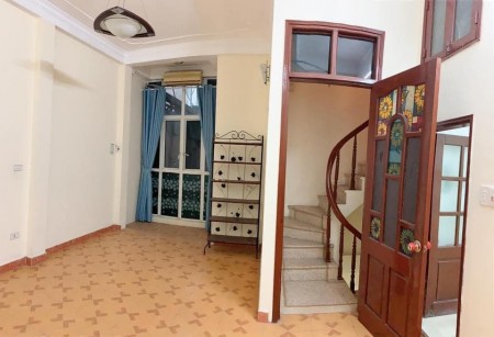Bán nhà 30m x 5 tầng 2 tỷ 85 Trung tâm Đống Đa, Nhà đẹp gia đình ở luôn