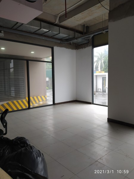 Cho thuê sàn thương mại vị trí trung tâm quận Long Biên