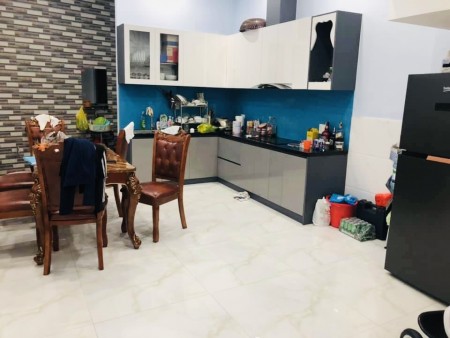 Mới! Bán nhà Phường 17, Quận Gò Vấp, hẻm OTO, 60m2, 4.5 tỷ (TL).