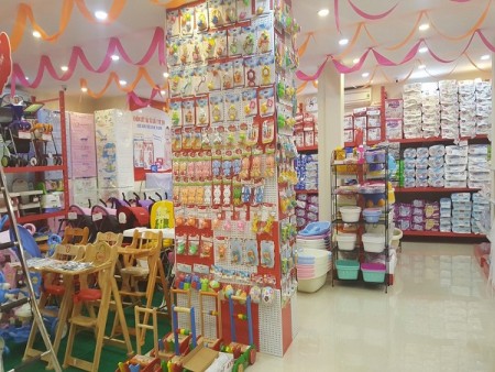 Cho thuê mặt bằng 84m2 mặt tiền Đường Ngô Thị Thu Minh Tân Bình
