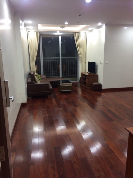 Vinhomes Gardenia 3PN full nội thất giá 17tr.Hướng ĐN view bể bơi.Lh:0974310600