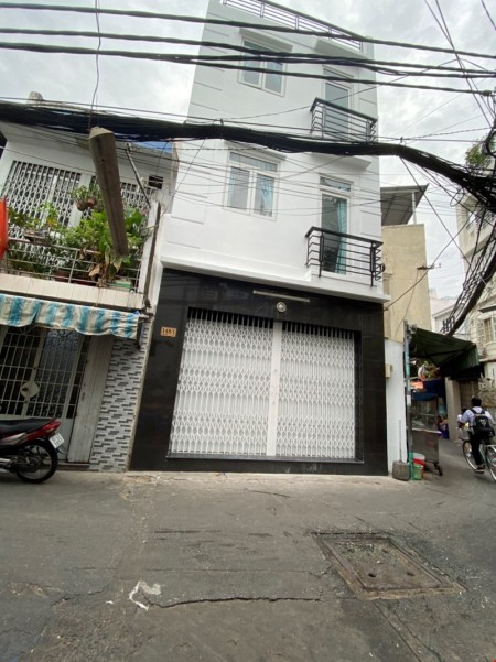 Chỉ 3 tỷ 65 có ngay nhà khu sầm uất chợ Phạm Văn Hai, Tân Bình, 31m2, hẻm thẳng 1 trục