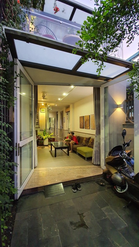Nhà đẹp 68m2 gần chợ Phan Huy Ích Gò Vấp