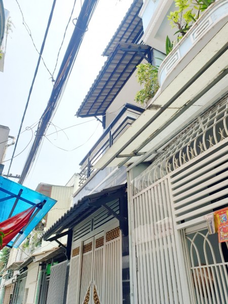 Nhà (2lầu/ST/nở hậu) hẻm 65 Bùi Huy Bích P13 Q8