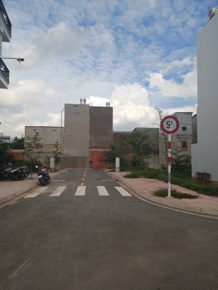 Cần bán (lô MT số 13)KDC Phong Phú ấp 5, xã Phong Phú, Bình Chánh, SHR, 1.8 tỷ/100m2
