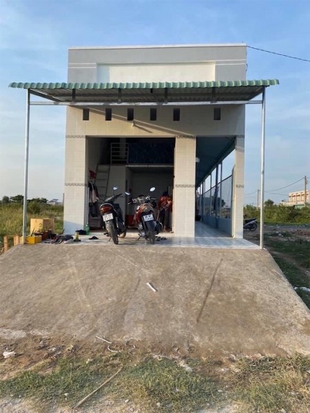 Khách vỡ nợ nên cần bán gấp dãy trọ gồm 5 phòng và 1 Ki ốt KDC Tân Đức
