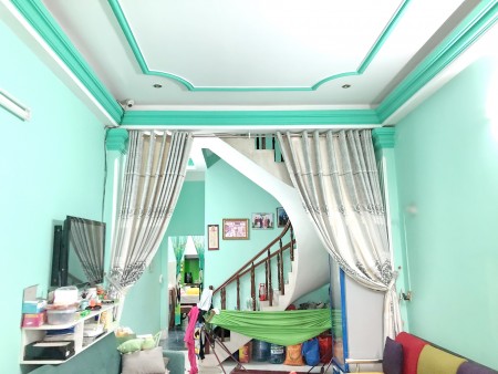 Bán nhà 3 lầu 5PN mặt tiền đường Đặng Thúc Liêng Phường 4 Quận 8