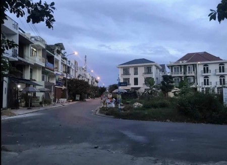 Đáo hạn ngân hàng bán gấp lô đất 2tỷ MT đường An Phú Tây 50m, Bình Chánh