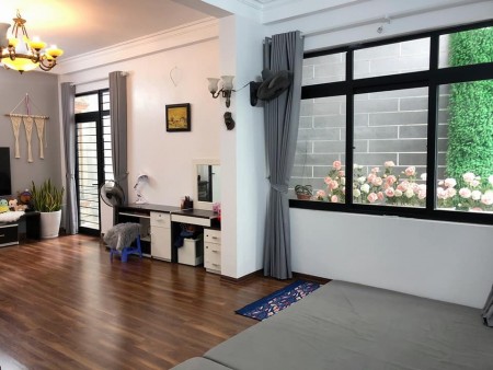 Hiếm! Siêu hiếm phân lô Hoàng Quốc Việt, thông số vip - ô tô tránh - tiện ích ngập tràn.