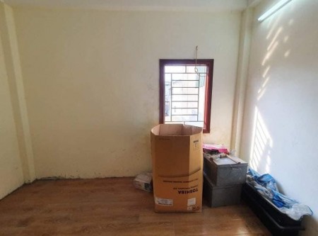 Bán nhà Định Công Thượng, 30m, 2 xe máy đua, giá 3.1 tỷ