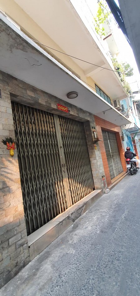 Bán Nhà Quận 6 Hẽm Xe Hơi nhà 3 tầng BTCT Gía 5.5 Tỷ