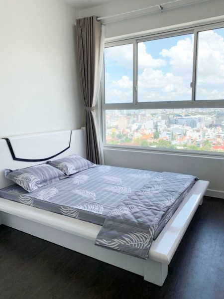 Cần bán gấp căn hộ GOLDEN MANSION Full NT, 3PN/ 2WC. giá chốt 4.9 TỶ 100% căn hộ. LH 0902.751568