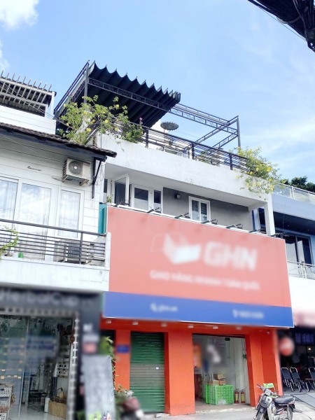 Nhà 7.3*10.3m mặt tiền đường Đồng Nai P15 Q10