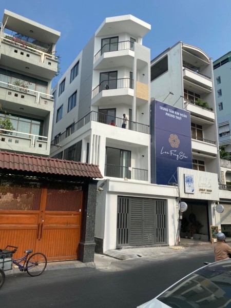 Nhà Mặt Tiền Quận 1 - 4 x 21 - Nguyễn Huy Tự