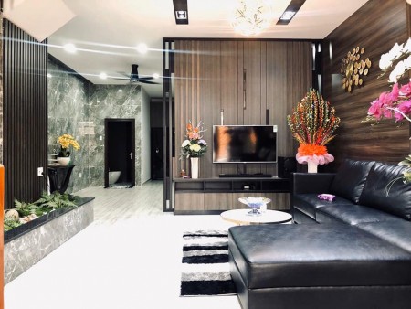 NHÀ CỰC ĐẸP HẺM XE TẢI THÔNG QUẬN 1 NHĨNH 20 TỶ