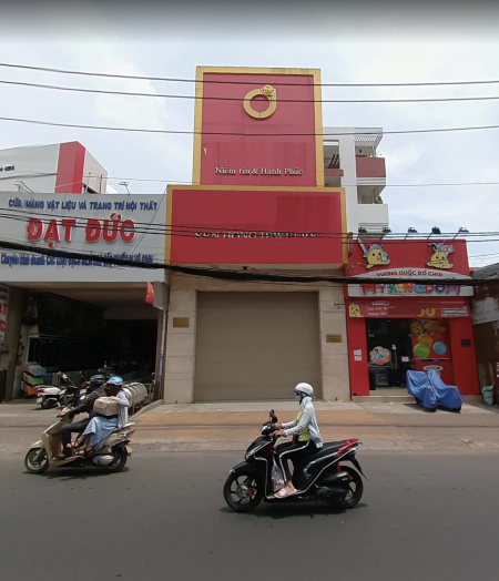 Cho Thuê Nhà Nguyên Căn Tân Phú dt 4 x 25 Mặt Tiền đ. Lũy Bán Bích