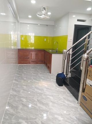Chia Tài Sản bán nhà ngay Kí túc xá Đại Học Sư Phạm, Lạc Long Quân, Phường 5, Quận 11, 60m2, HXT, 6 tỷ 9