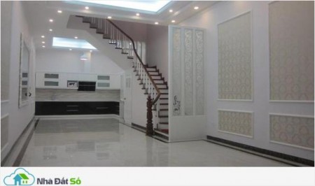 Bán nhà mặt phố Lý Thường Kiệt, KD khỏi chê, 4 tầng, 32m2, lô góc.