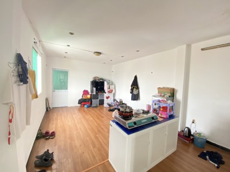 Cho thuê phòng giá cực rẻ, 50m2, giá 6 triệu.