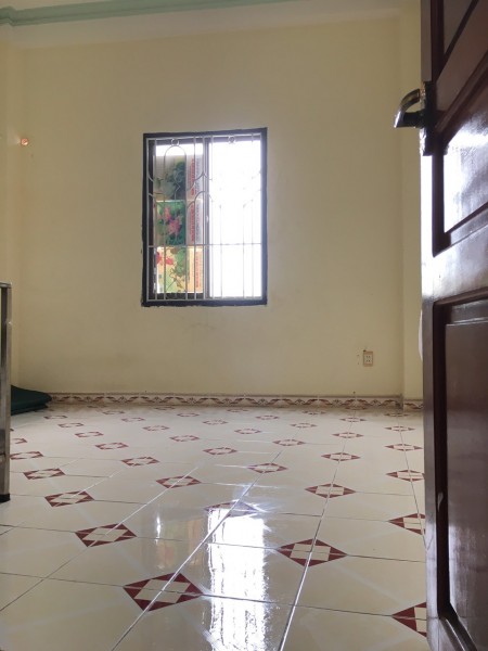 Phòng sạch đẹp mát mẻ, yên tĩnh, giờ tự do ngay đường 3/2
